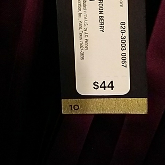 Worthington plum burgundy colored skirt - Picture 2 of 5